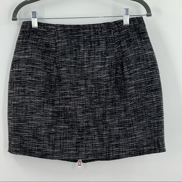 Avec Les Filles High-Waist Zip-Front Tweed Black & White Metallic Mini Skirt NWT - Picture 4 of 8